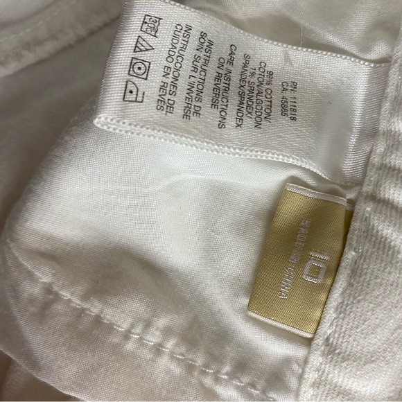 Michael Kors Women's jeans Sz 10 Stretch Bootcut White Jeans Gold Accents Preppy - Picture 7 of 10